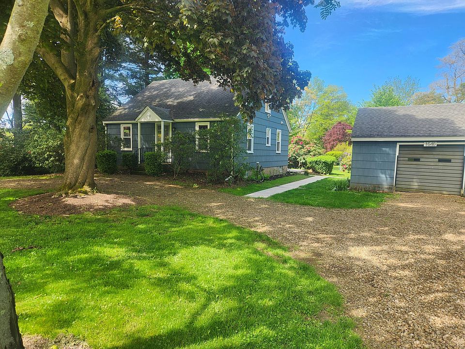 1646 Westwood front