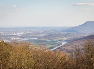 118 River Point Rd, Signal Mountain, TN 37377