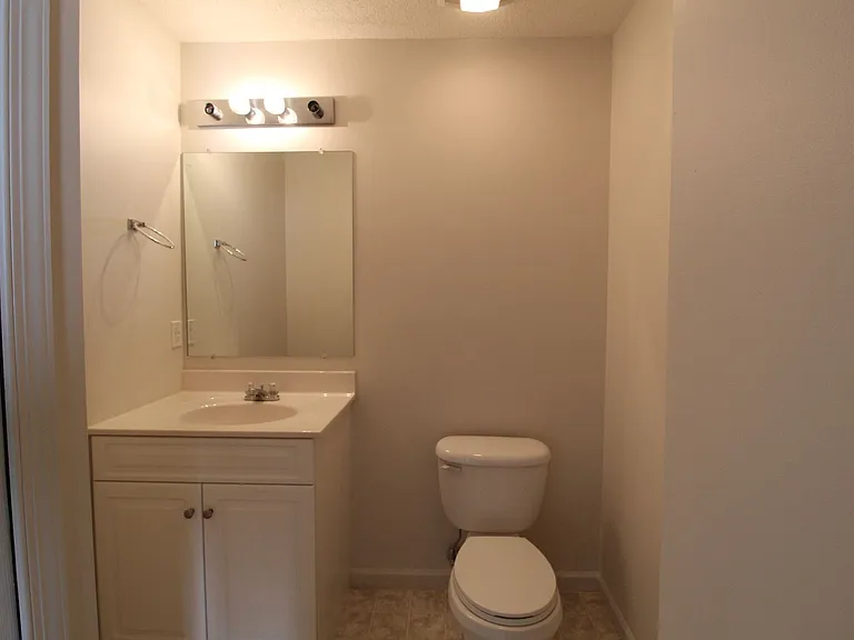 1036 John Hancock Pl — Photo 7