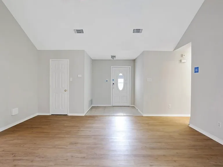 6204 Avanti Dr — Photo 18