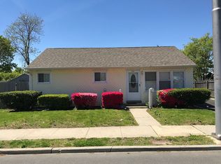 3315 Great Neck Rd, Amityville, NY 11701