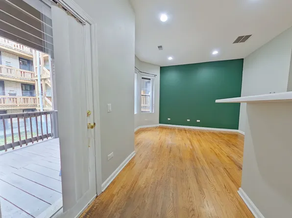 721-23 Briar