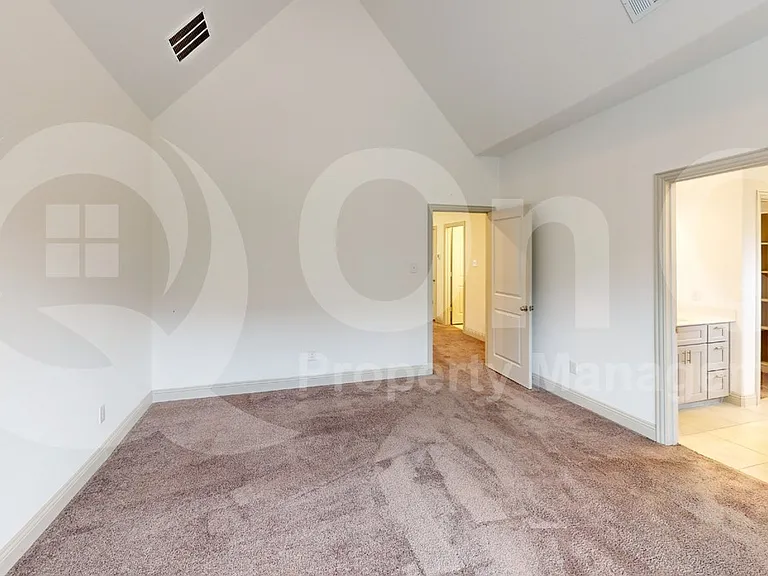 6242 Blythe Dr — Photo 7