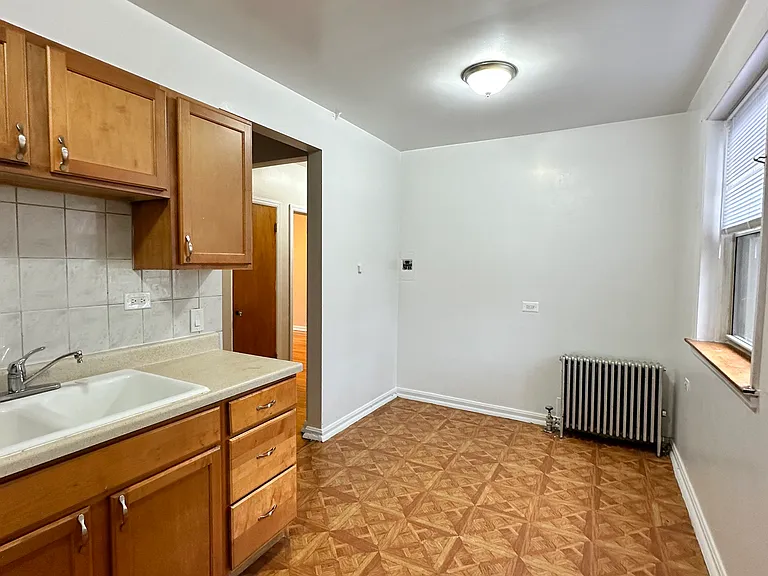 1918 W Lunt Ave #3N — Photo 4