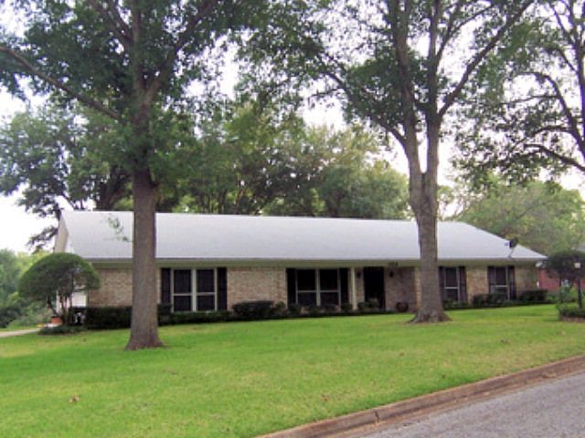 1st image of 141 Trail Hollow Ln