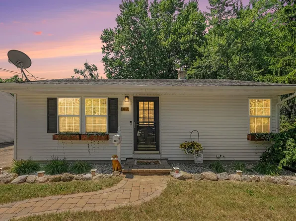 147 Cherry St N, Sparta, MI 49345