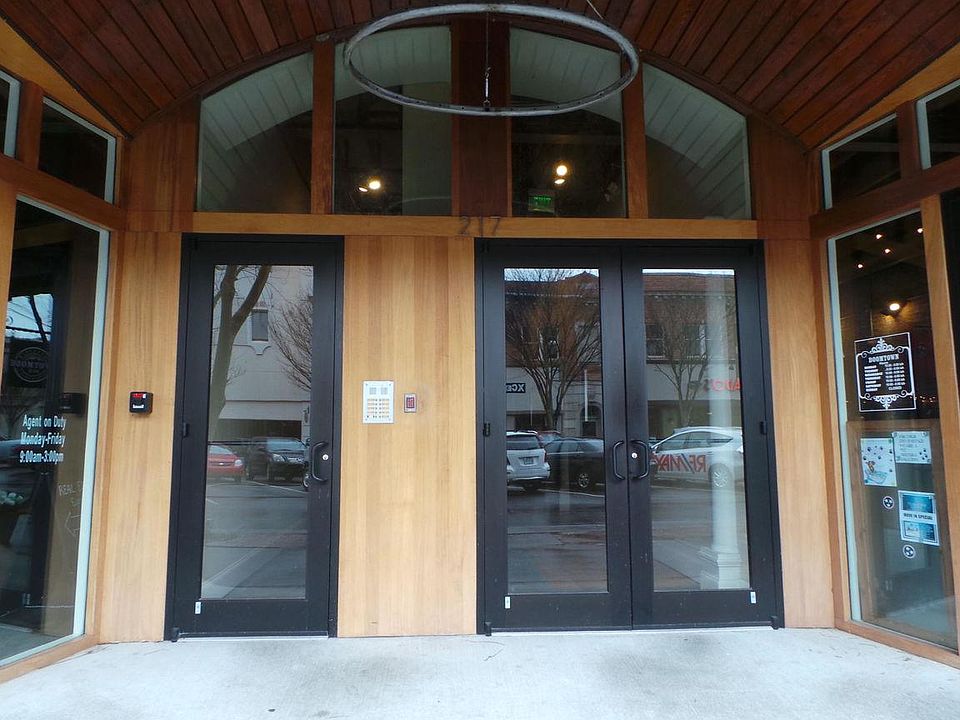1st image of 217 Broad St