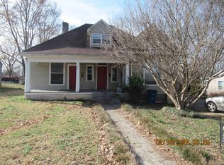 107 Ryan St, Martin, TN 38237