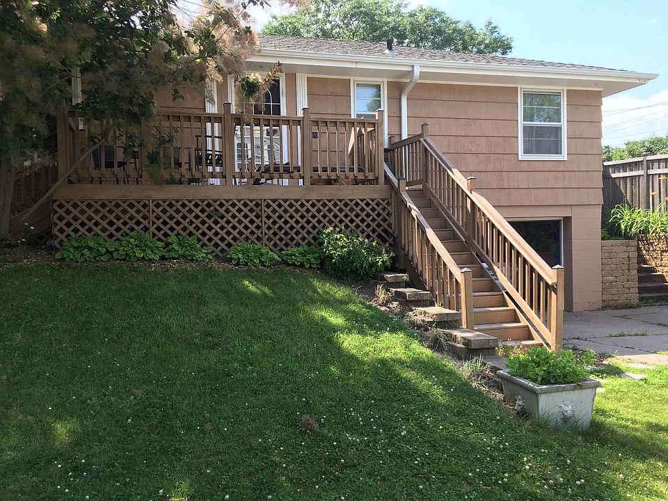1st image of 1909 Hillcrest Ave
