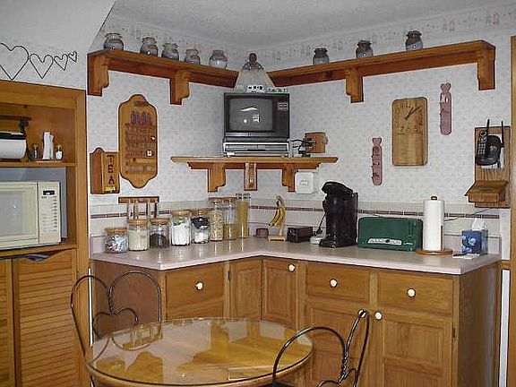 5th image of 11420 Wolf Ln