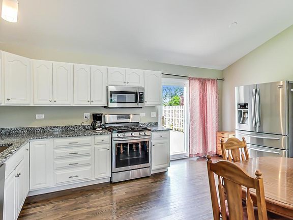 5th image of 25582 W Wacker Dr