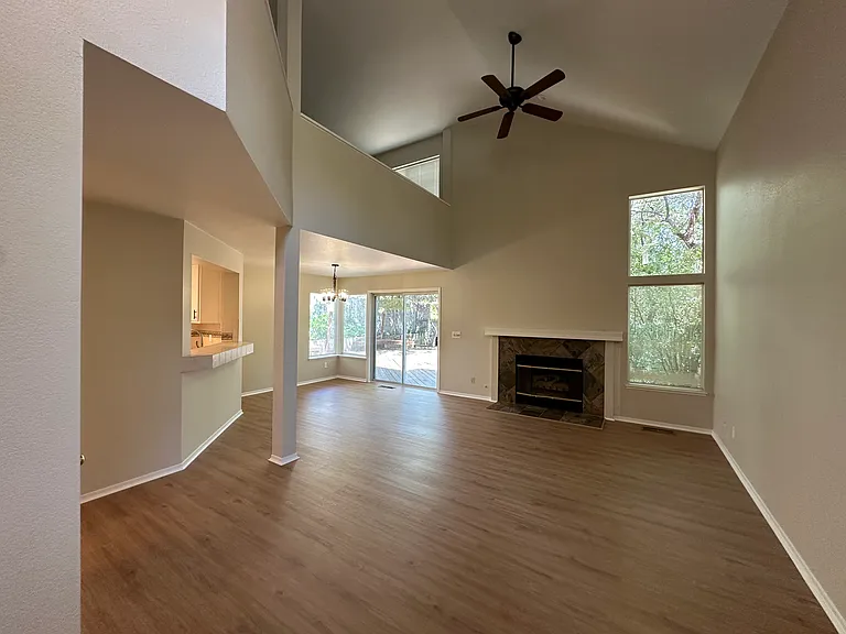 2635 Alpine Creek Rd — Photo 4