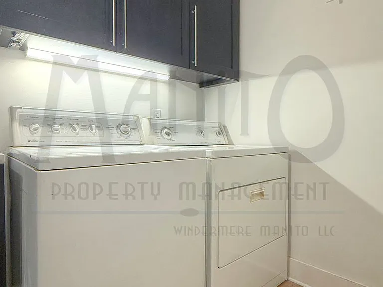 947 E 32nd Ave — Photo 12