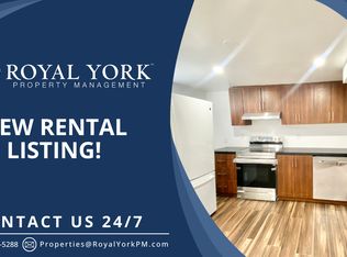 933 Crocus Cres #2, Whitby, ON L1N2A8