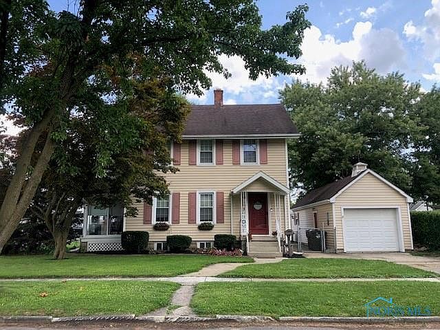 1st image of 135 Apple St