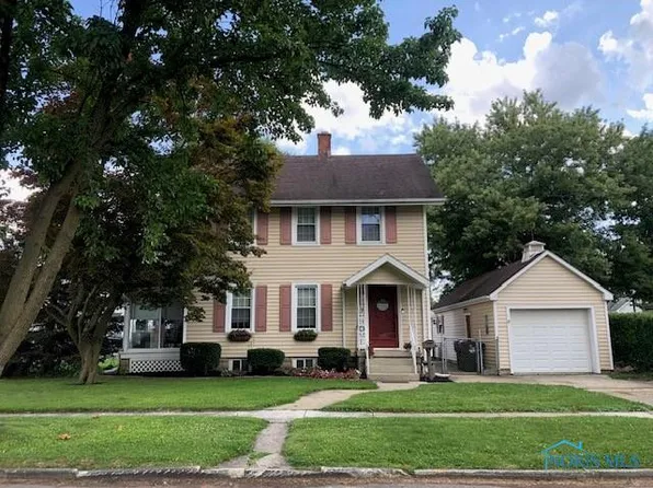 135 Apple St, Tiffin, OH 44883