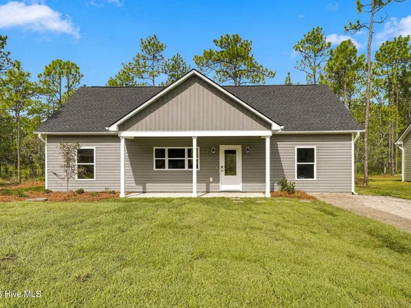 523 Woodhaven Road, Southport, NC 28461