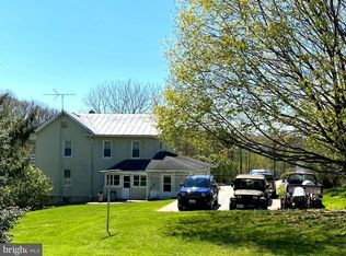 1866 Snydersburg Rd, Westminster, MD 21157