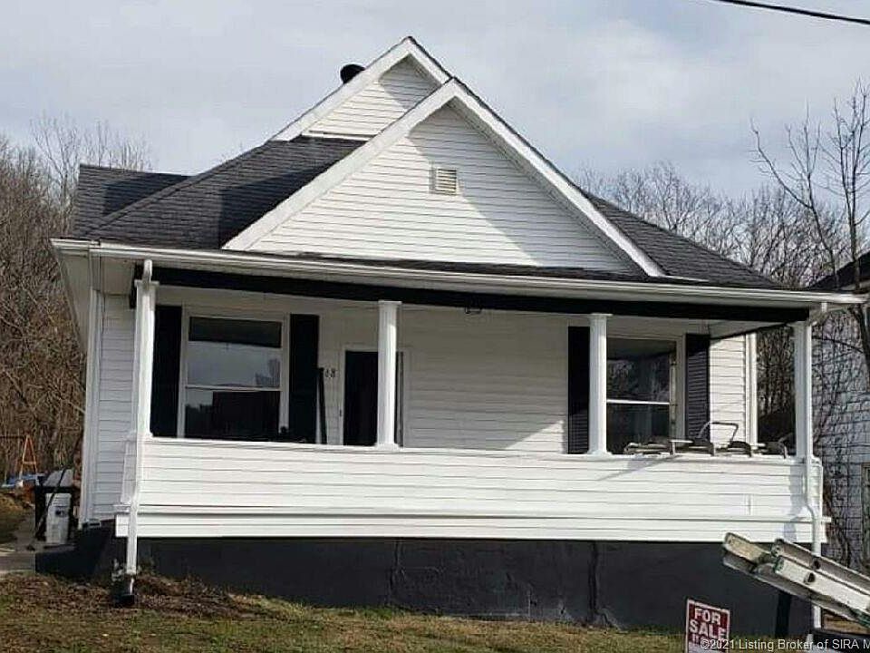 1st image of 768 N Walnut St