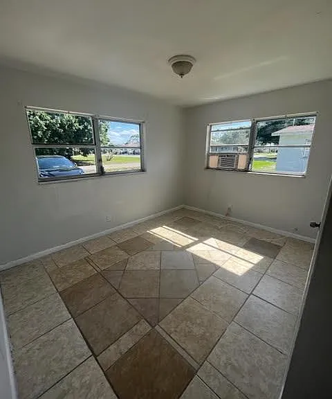 3813 Seminole Ave #3813 — Photo 6