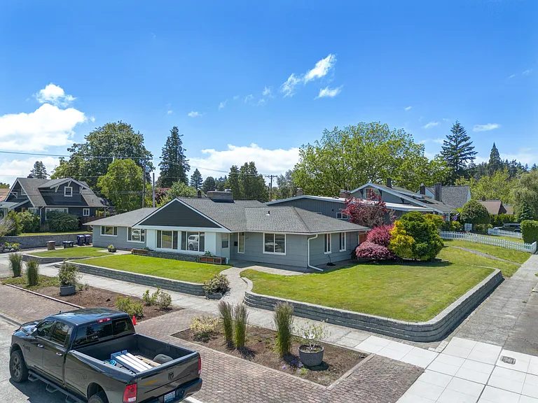 1416 N Cedar St — Photo 24