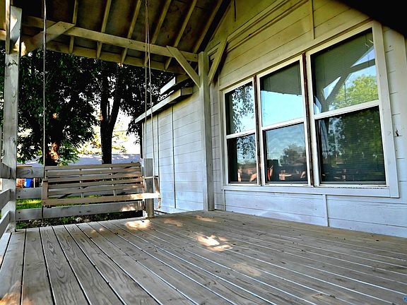 5th image of 112 Foskett St