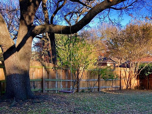 5th image of 8840 Sweetwater Dr