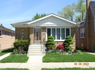 6116 W Barry Ave, Chicago, IL