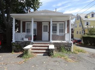 8 Baker Rd APT 1, Nahant, MA 01908