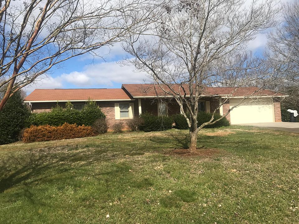 1st image of 509 Carpenter Dr