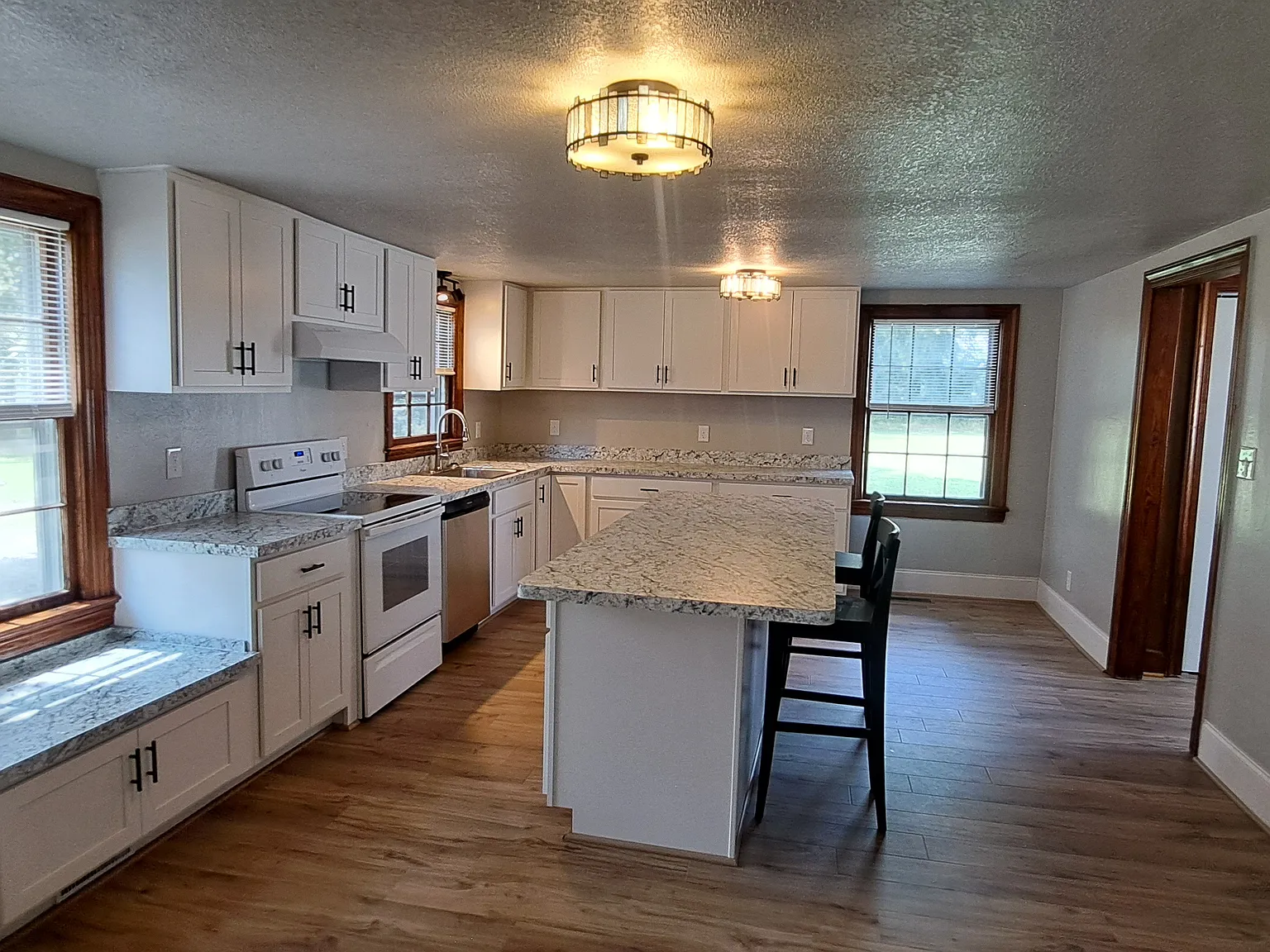 6602 Holland Road — Photo 4