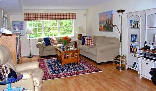 2nd image of 38 Weatherly Dr
