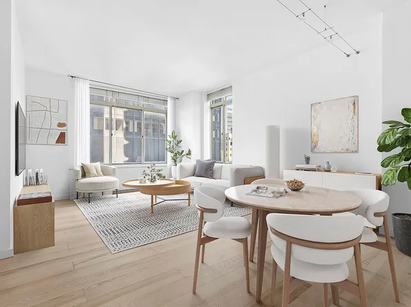 236 E 47th St APT 16C, New York, NY 10017