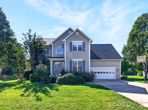 394 English Oak Rd, Fletcher, NC 28732