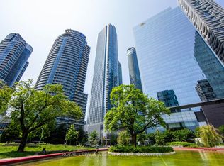 10 York St #2207, Toronto, ON M5J 0E1