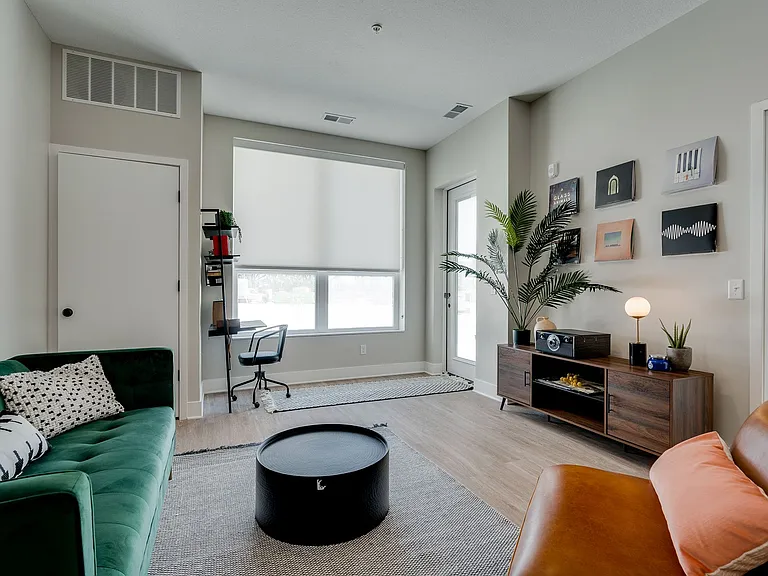 The Isaac Apartments — Photo 9