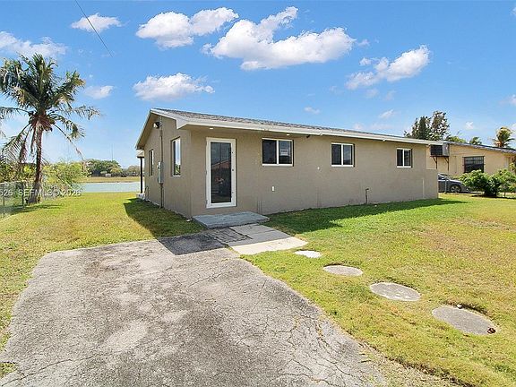4th image of 12840 SW 268th St