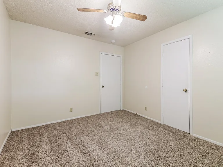 808-806 W Belden St #808 — Photo 18