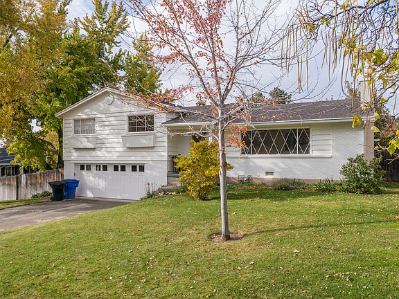 2nd image of 2805 E Maurice Dr