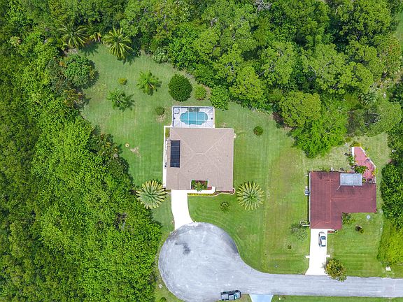 2nd image of 1801 SE Beving Ave