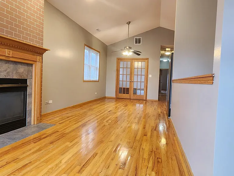 3175 W Monroe St #3 — Photo 1