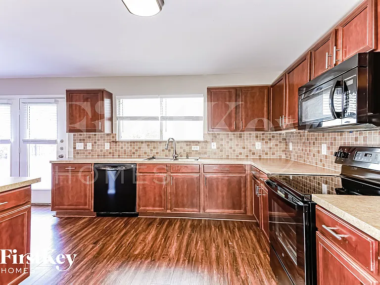 229 Silver Spur Dr — Photo 7