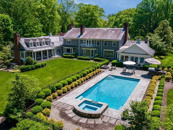 4th image of 21 Kennedy Ln