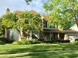 1161 W Tamarack Dr, Hoffman Estates, IL 60010