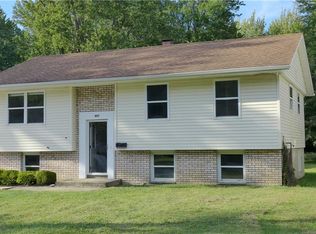 457 Roosevelt Dr, Geneva, OH 44041
