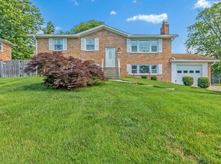 6910 Crafton Ln, Clinton, MD 20735