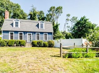 56 Forsythia Rd, Leominster, MA 01453