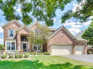 705 Porter Cir, Lindenhurst, IL 60046