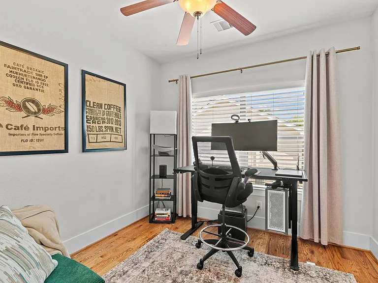 3402 Delhi St — Photo 10
