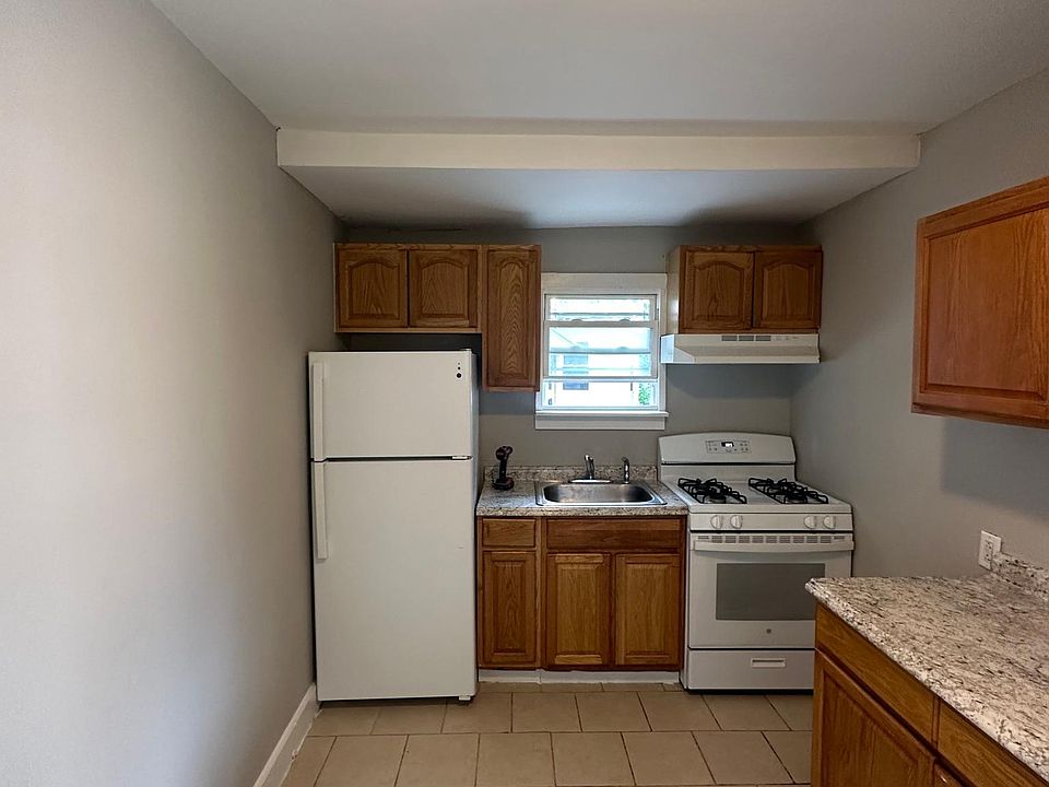 1st image of 271 Davenport Ave #A